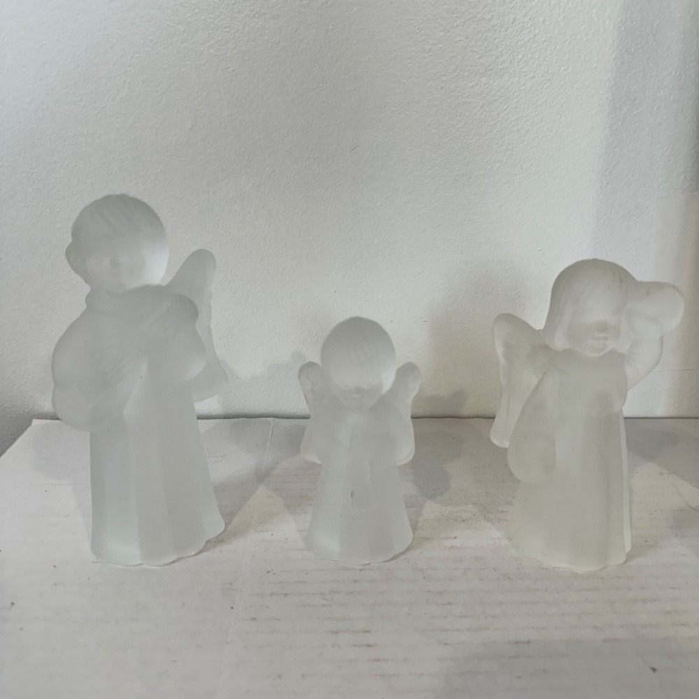 Frosted Glass Angel Figurines Set of 3 Christmas Holiday Decor candle holder